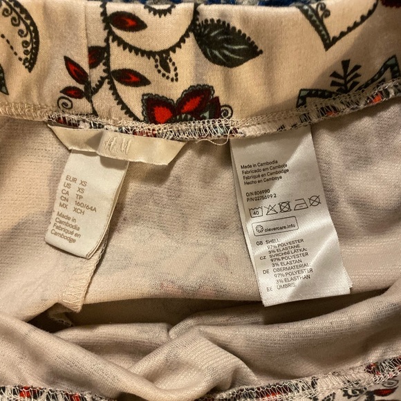 H&M Skirt - Picture 5 of 5